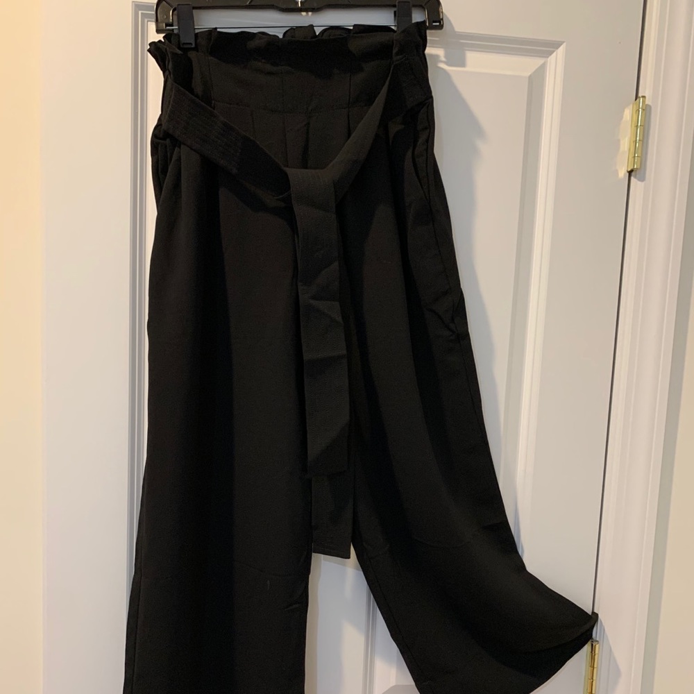 Madewell NWOT black crepe paperbag pants